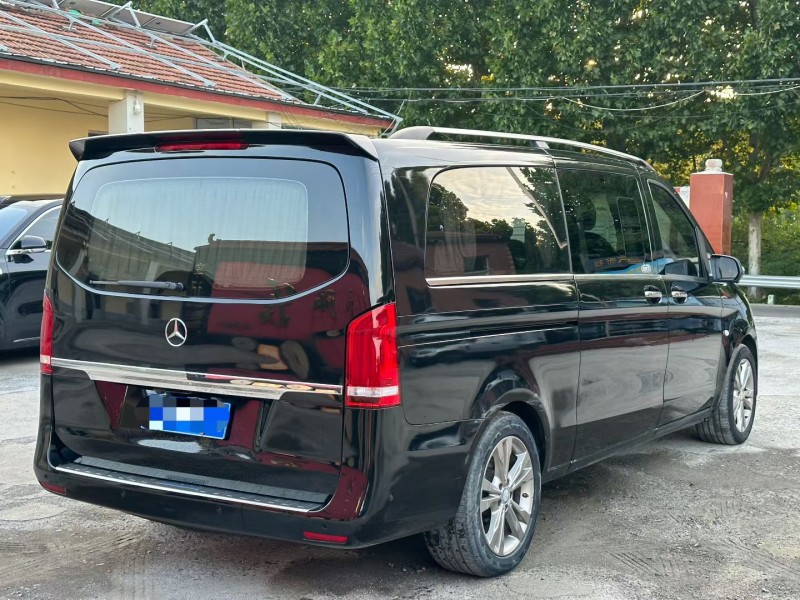 淄博18年奔驰威霆7