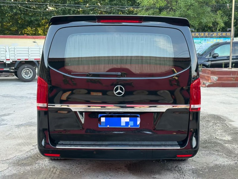 淄博18年奔驰威霆9