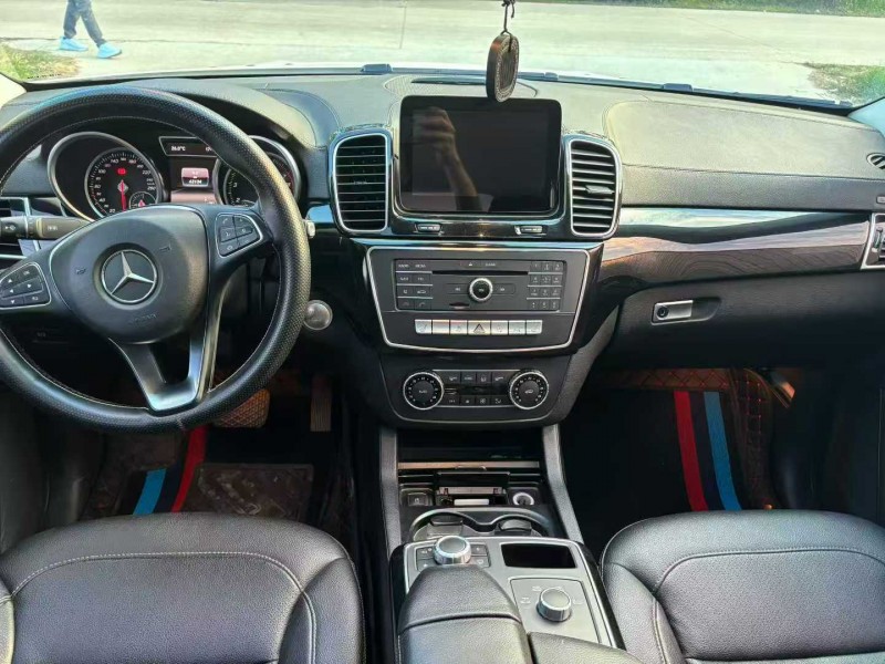 徐州17年奔驰GLE4