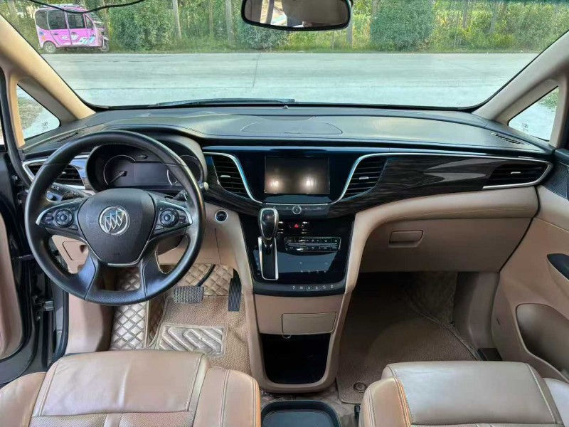 徐州18年别克GL85