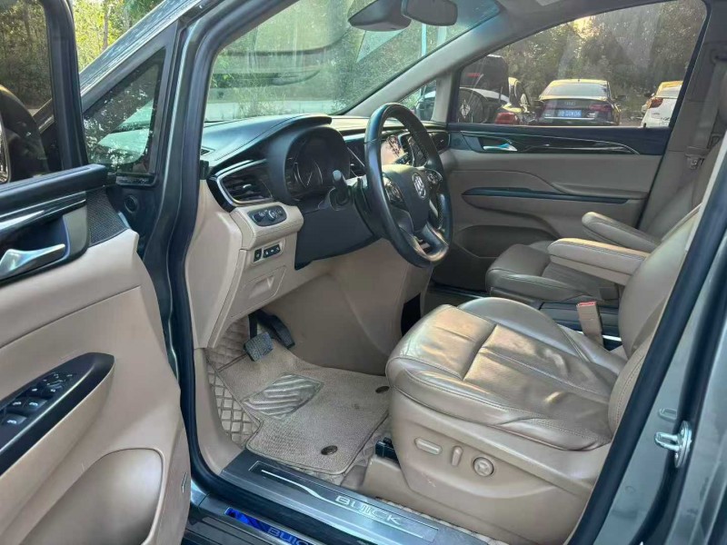 徐州18年别克GL86