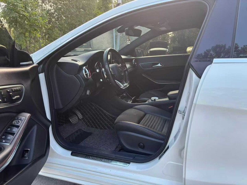 徐州16年奔驰CLA6