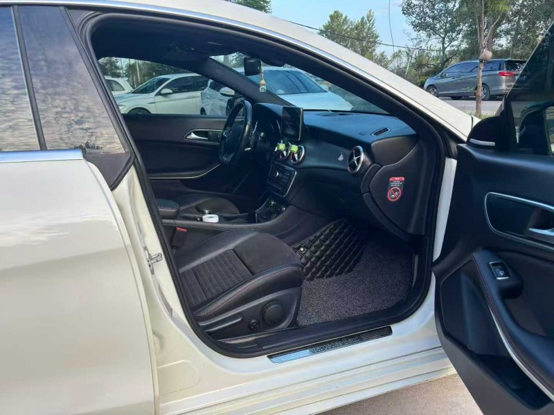 徐州16年奔驰CLA7