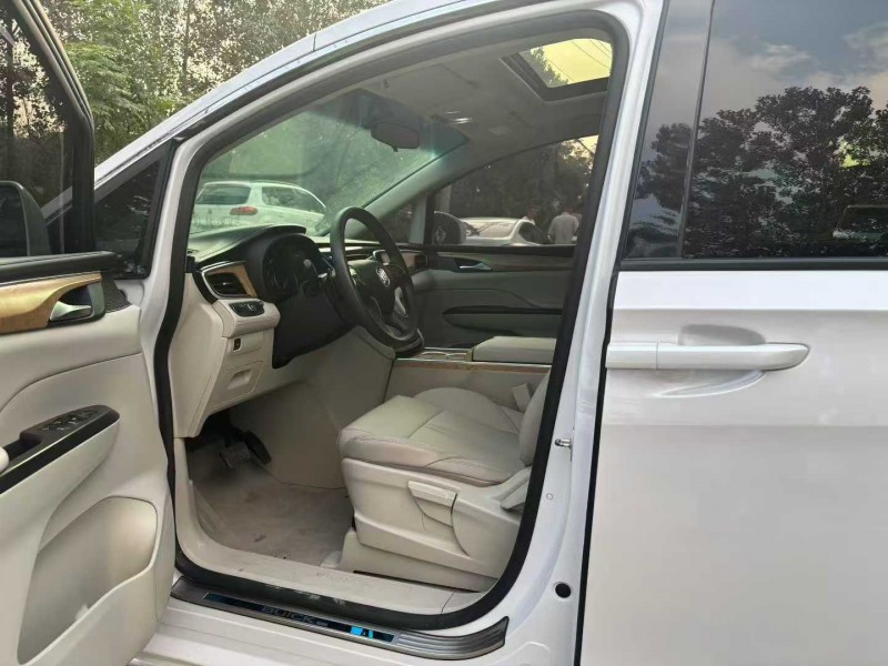 徐州18年别克GL86