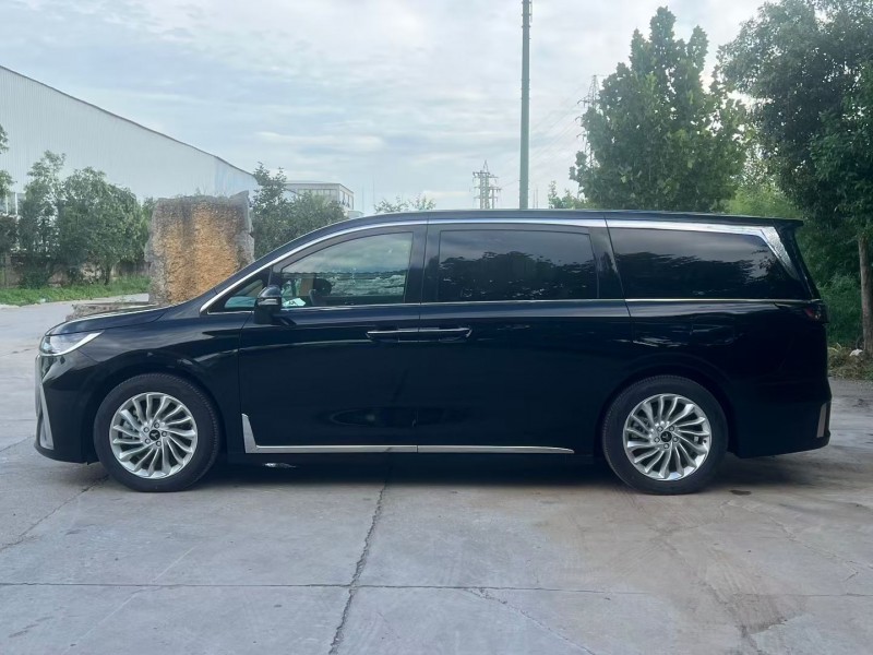 徐州24年岚图汽车梦想家4