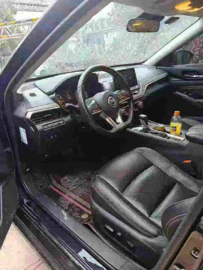 绍兴21年日产天籁5