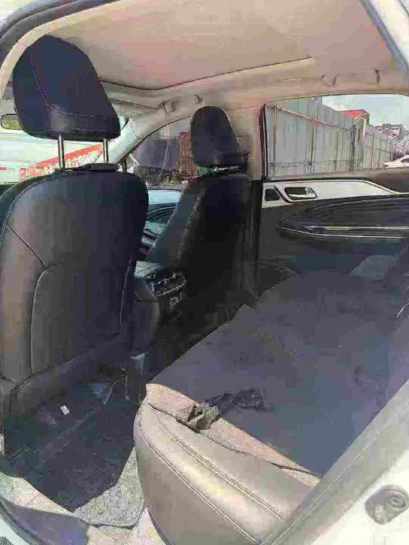 绍兴23年传祺埃安S4