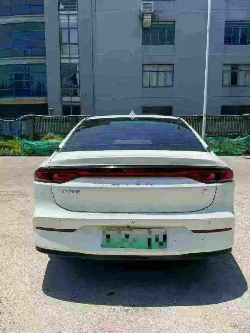 绍兴23年传祺埃安S6