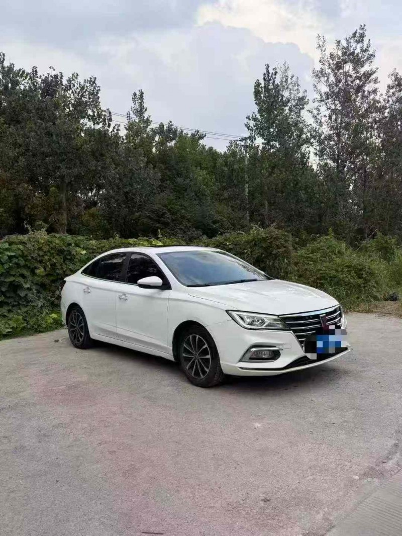 绍兴21年荣威i52