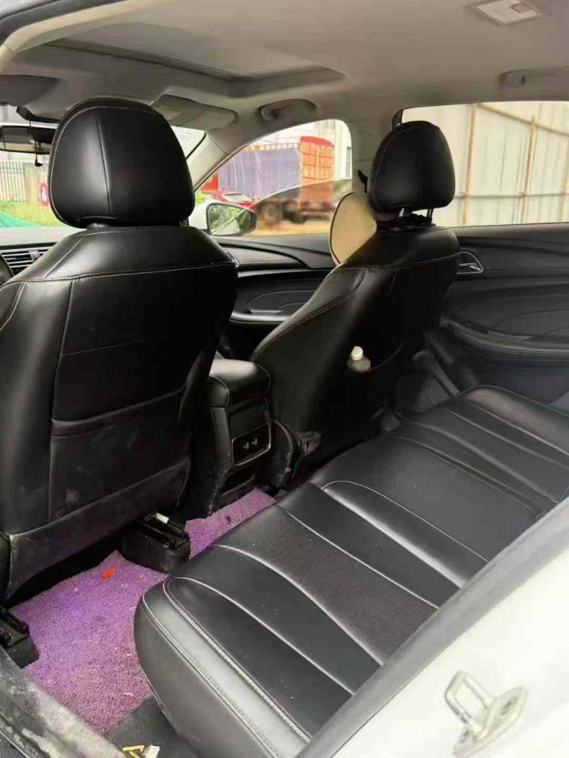 绍兴21年荣威i54