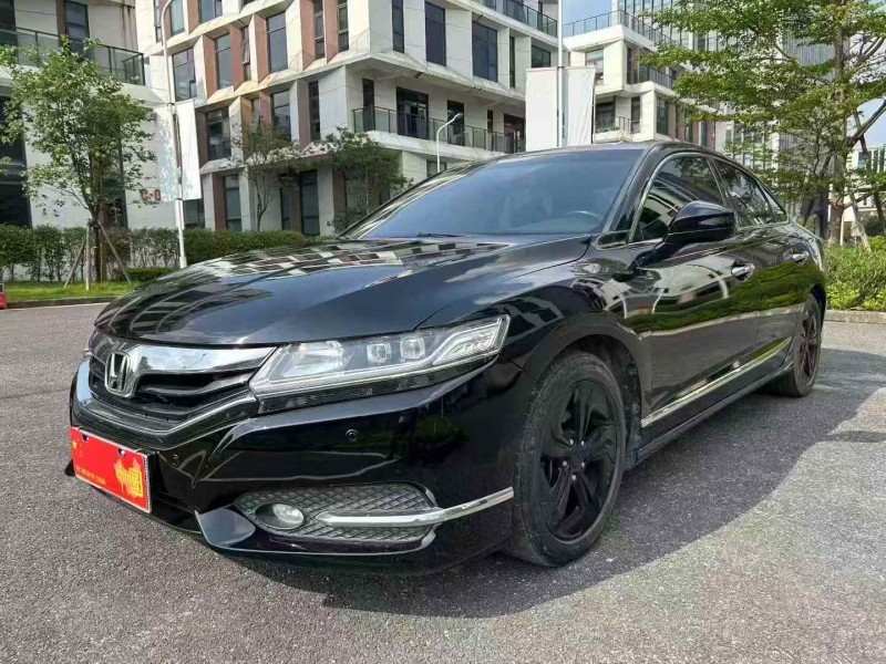 广州16年本田思铂睿2