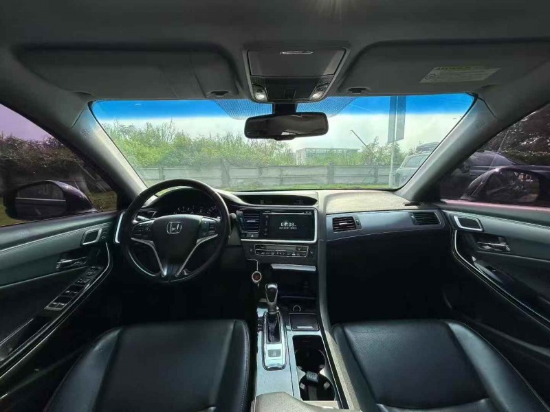 广州16年本田思铂睿6