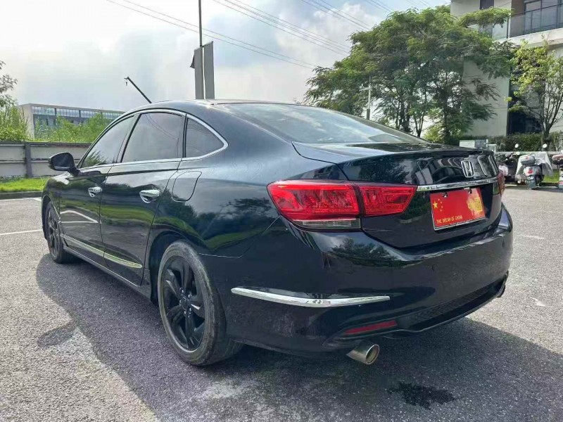 广州16年本田思铂睿7