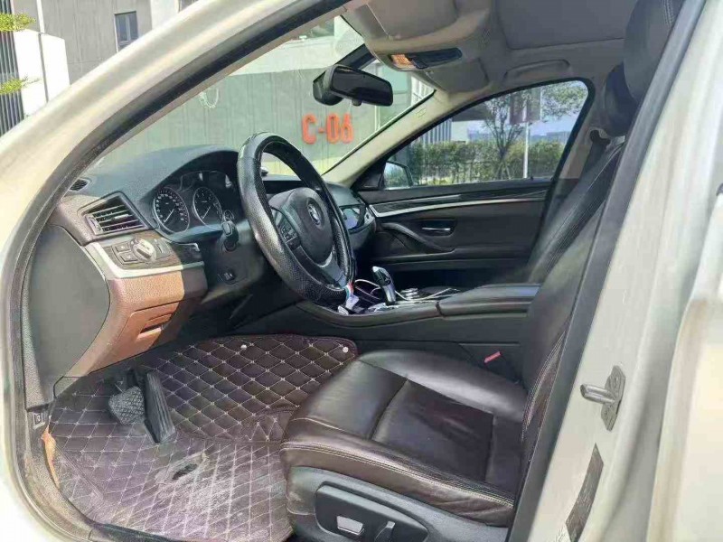 广州16年宝马5系6