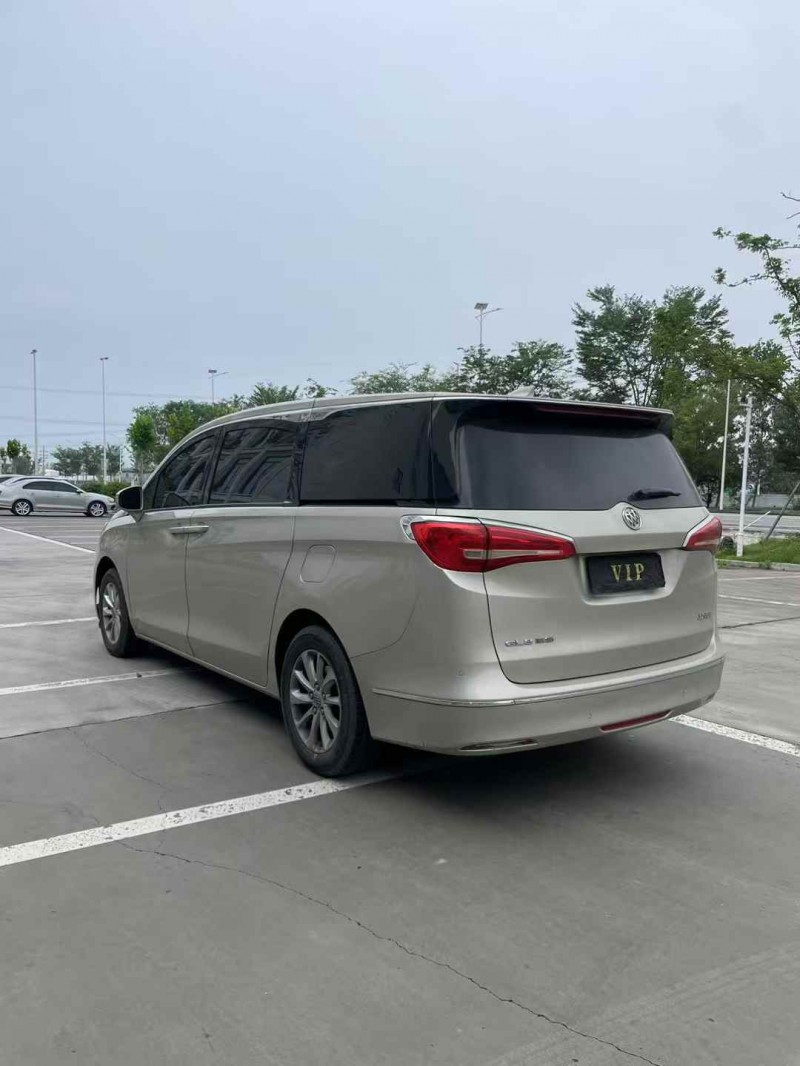 徐州19年别克GL84