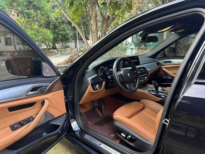 深圳17年宝马5系5