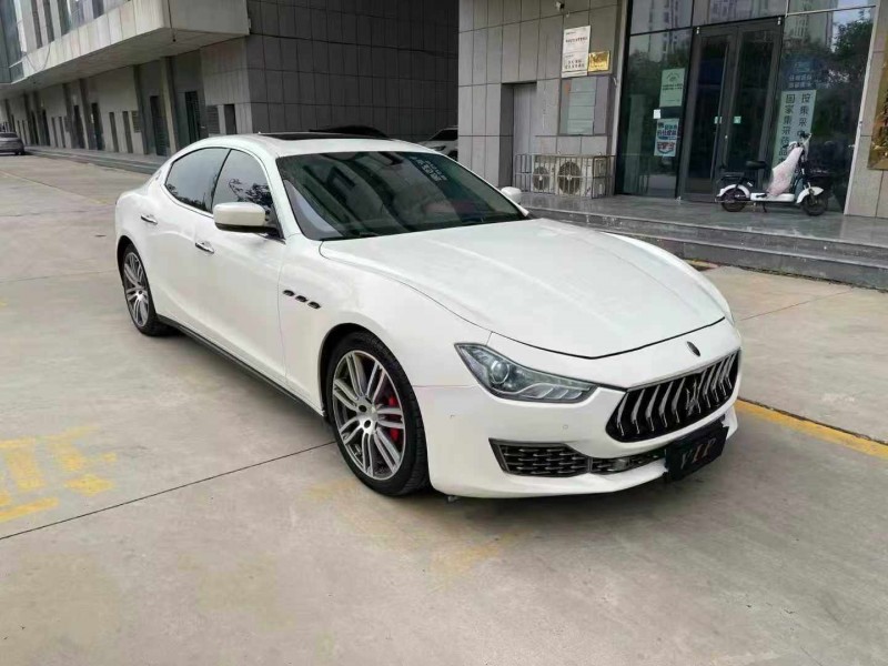 济宁14年玛莎拉蒂Ghibli2