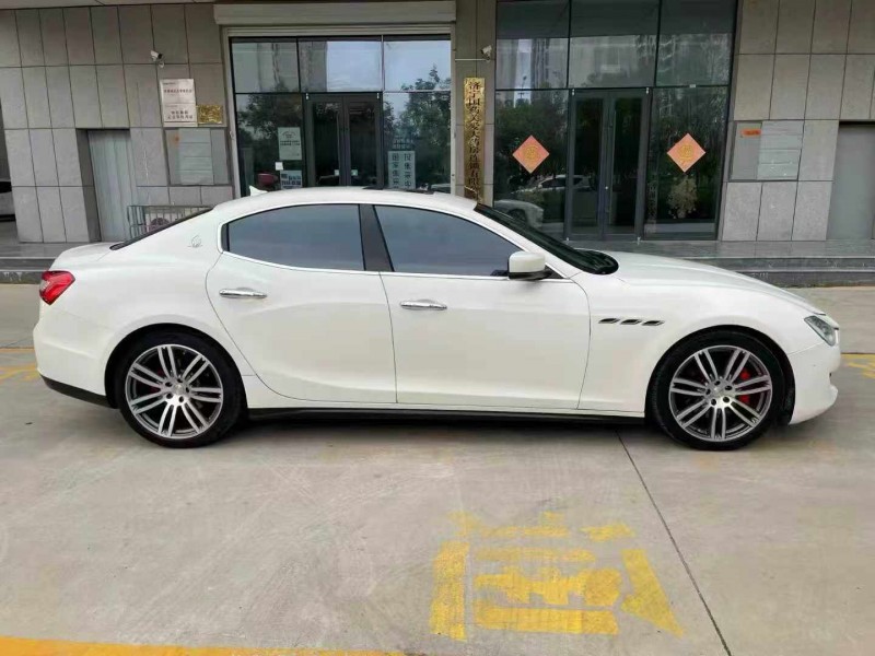 济宁14年玛莎拉蒂Ghibli4