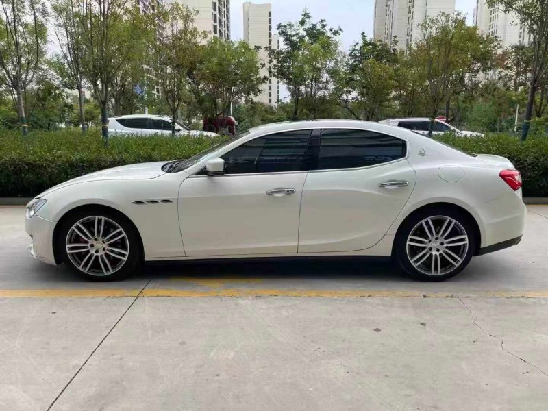 济宁14年玛莎拉蒂Ghibli5