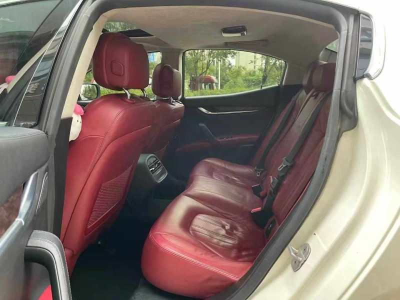 济宁14年玛莎拉蒂Ghibli7