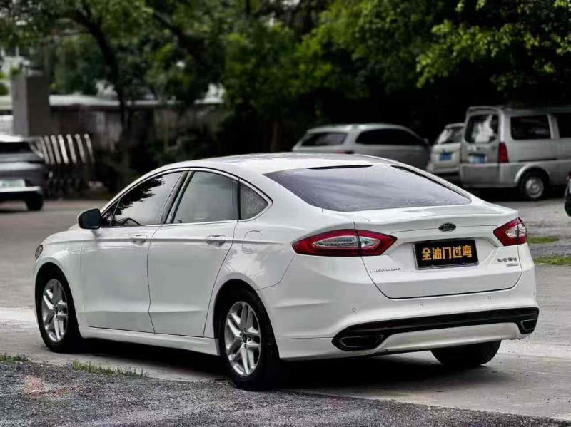 珠海16年福特蒙迪欧7