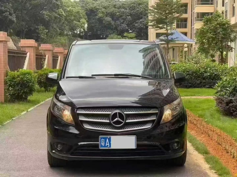 湛江21年奔驰威霆1