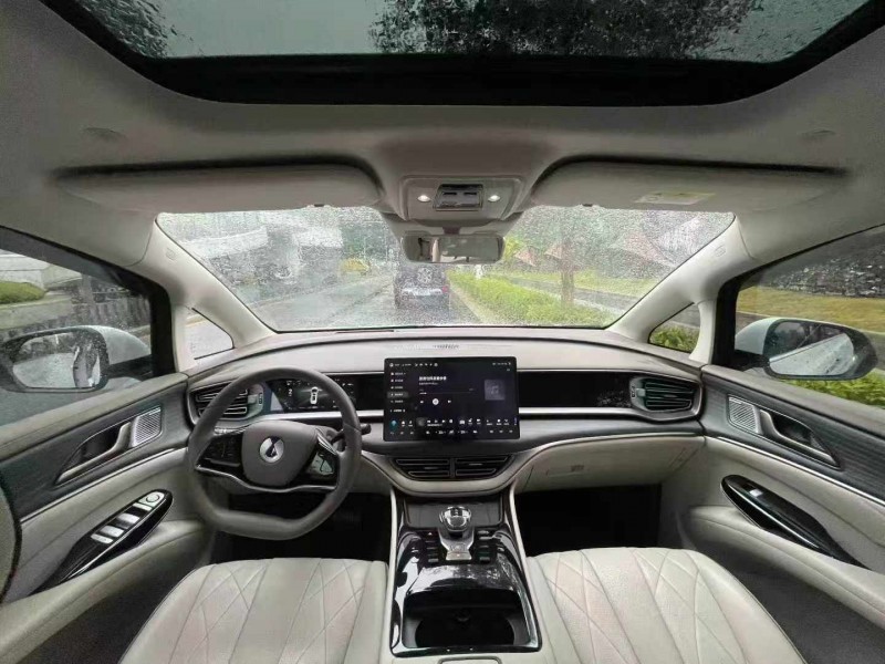 深圳22年腾势D94