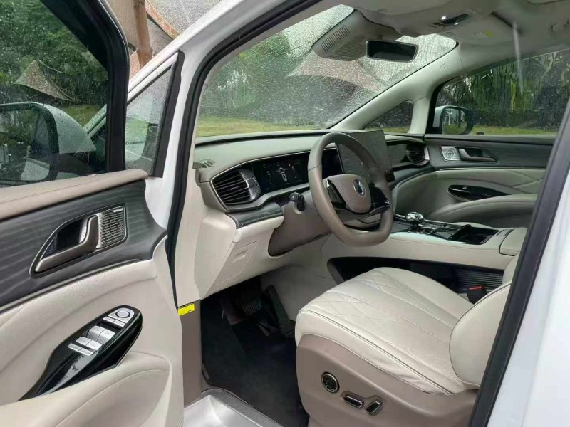 深圳22年腾势D96