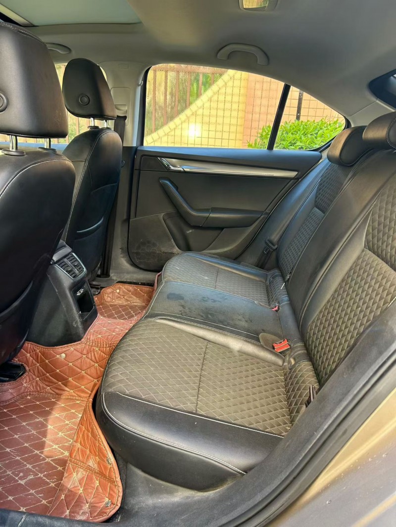 江门18年斯柯达明锐6