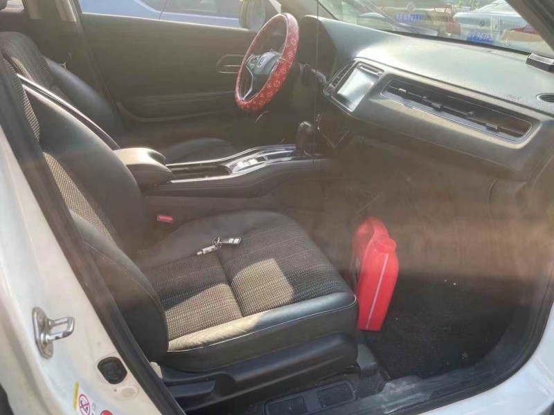 广州15年本田缤智8