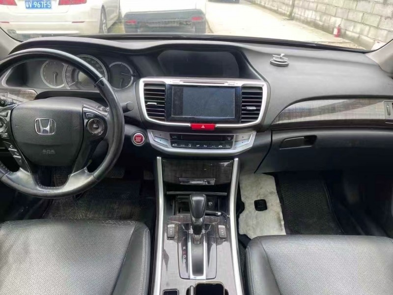 广州14年本田雅阁3