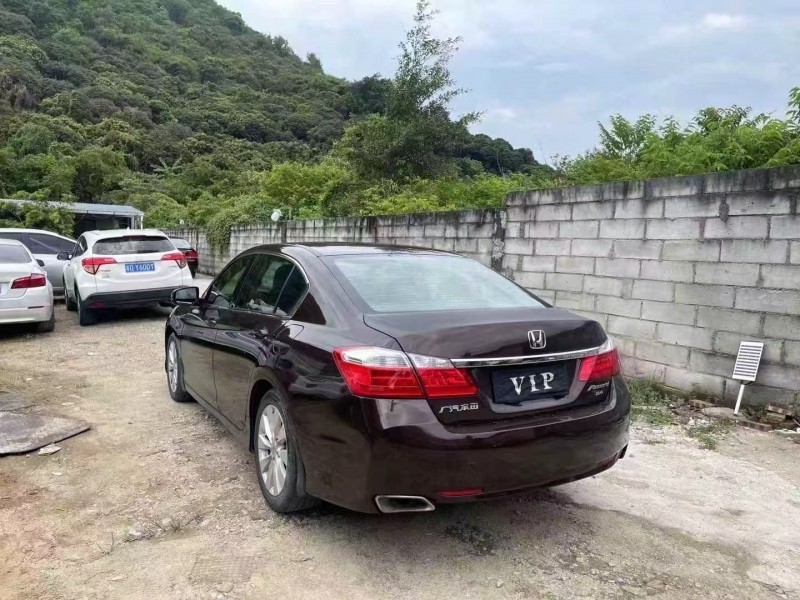 广州14年本田雅阁5