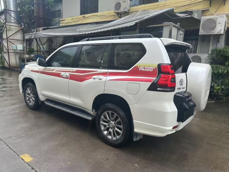 深圳20年丰田普拉多8