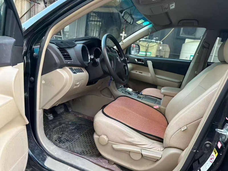 广州11年丰田汉兰达4