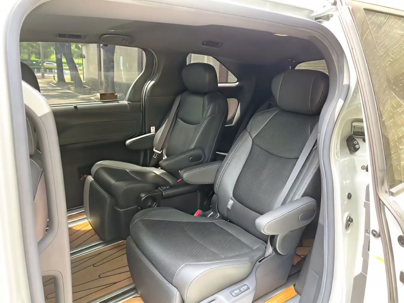 韶关22年丰田塞纳6