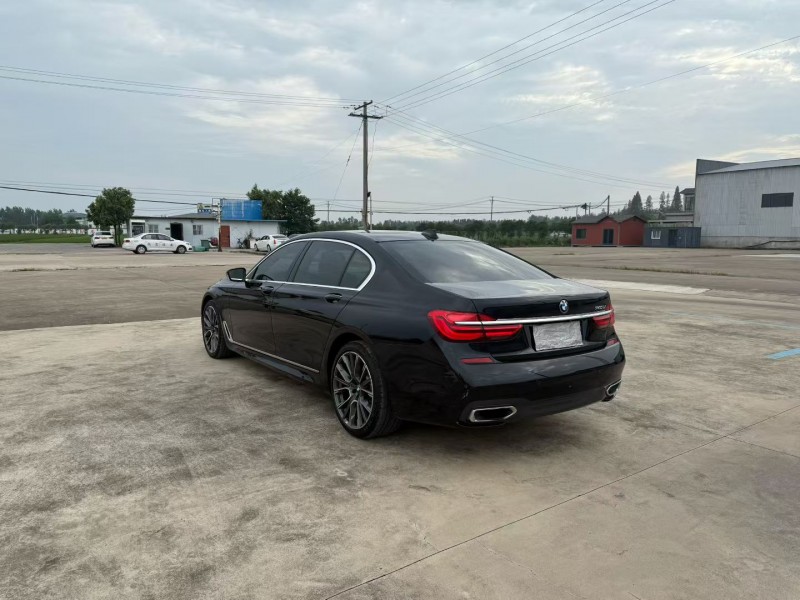 徐州19年宝马7系3