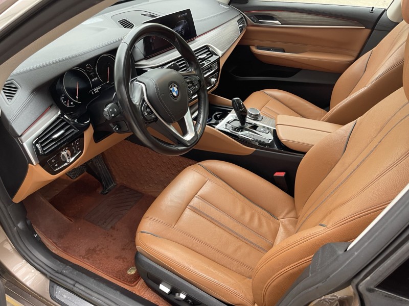 济宁18年宝马6系5