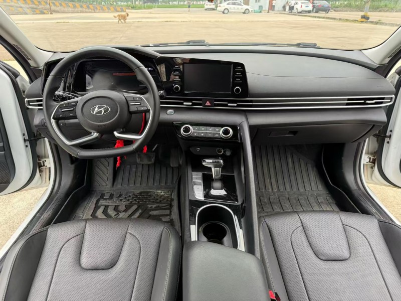 徐州22年现代伊兰特6