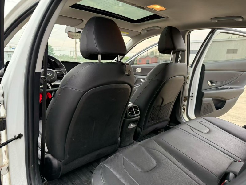 徐州22年现代伊兰特7