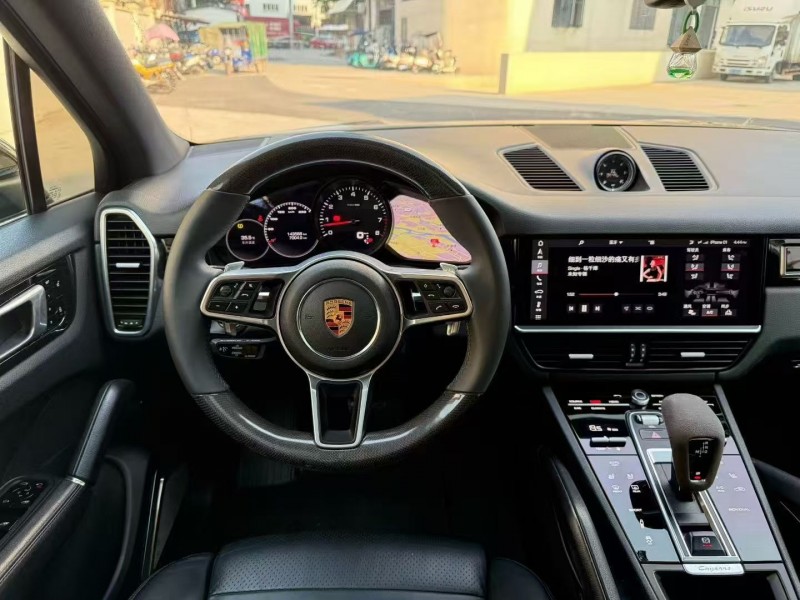 汕头18年保时捷卡宴5