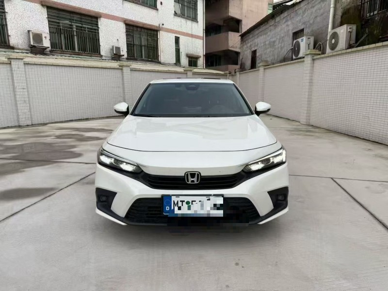 汕头24年本田思域1