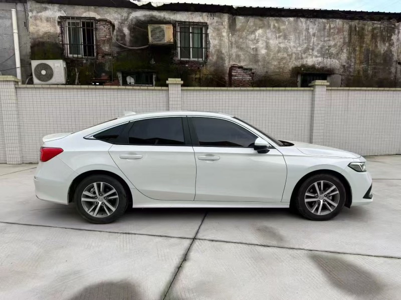 汕头24年本田思域7