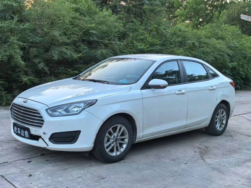 平顶山21年福特福睿斯2