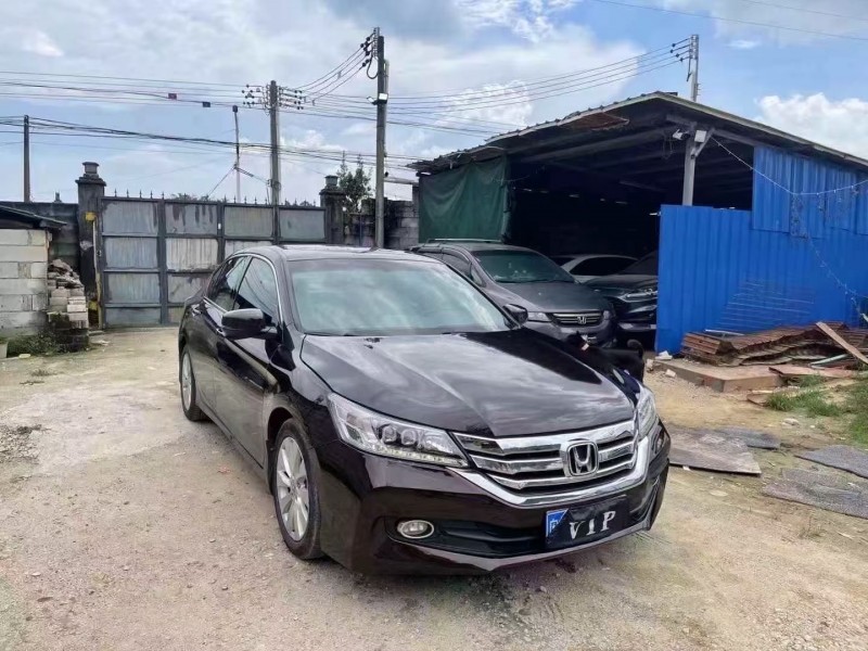 韶关14年本田雅阁3