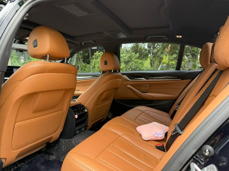 徐州17年宝马5系8