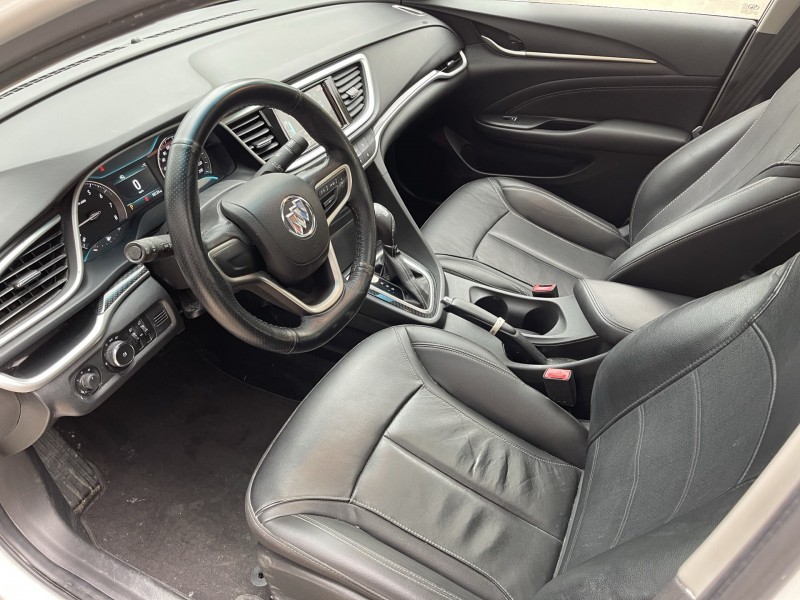 济宁16年别克英朗5