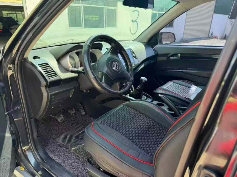 韶关15年陆风X85