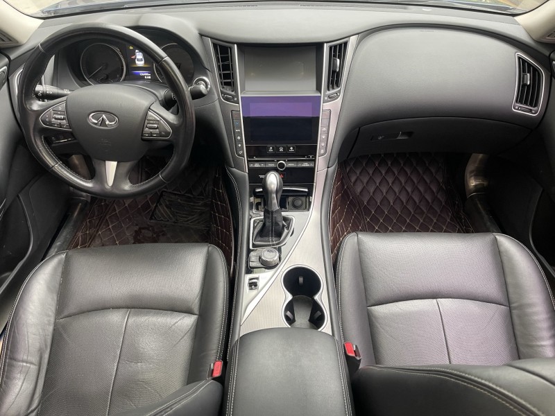 济宁17年英菲尼迪Q50L4