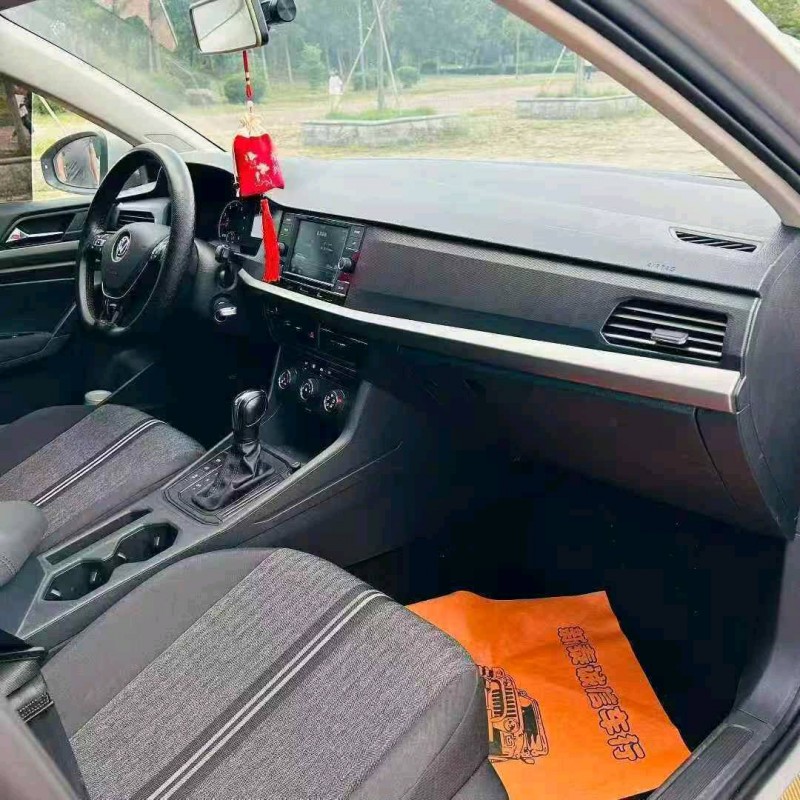 青岛19年大众朗逸4