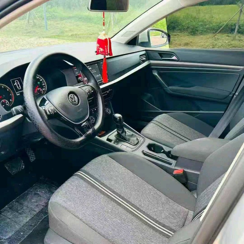 青岛19年大众朗逸6